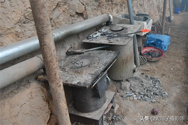 山西農(nóng)民大棚里種香椿，9分地種植70000苗，28元1斤，收入保密